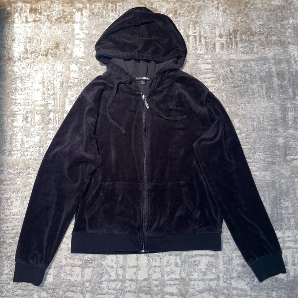 🚨 3 for $25 - FASHION Nova velour Zip Up Hoodie